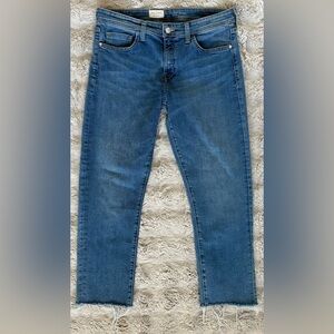 Pilcro Anthropologie denim jeans size 29 frayed hem raindrop